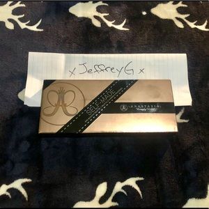 ♥️Anastasia Beverly Hills Self Made Limited Etd♥️